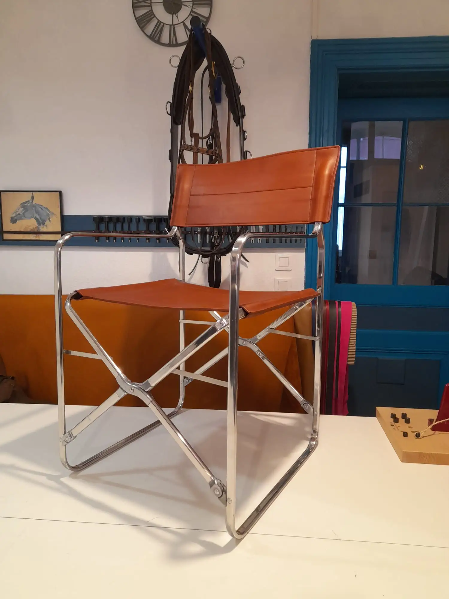 chaise en cuire - illustration